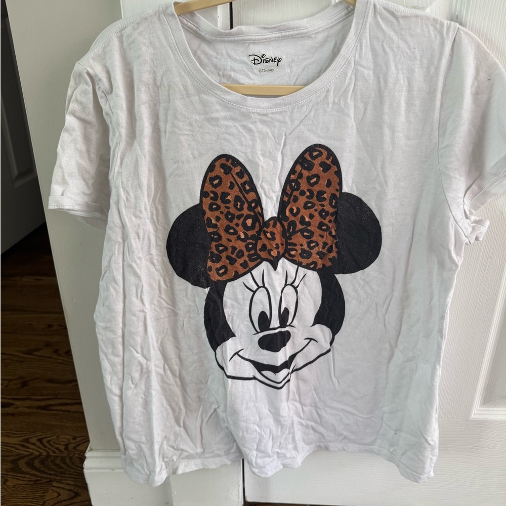 Disney Kids Minnie Mouse Tee with Leopard Bow